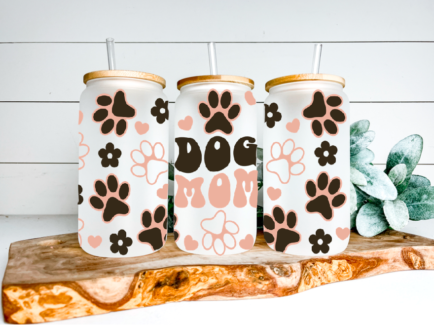 Maman chienne peut boire du verre 