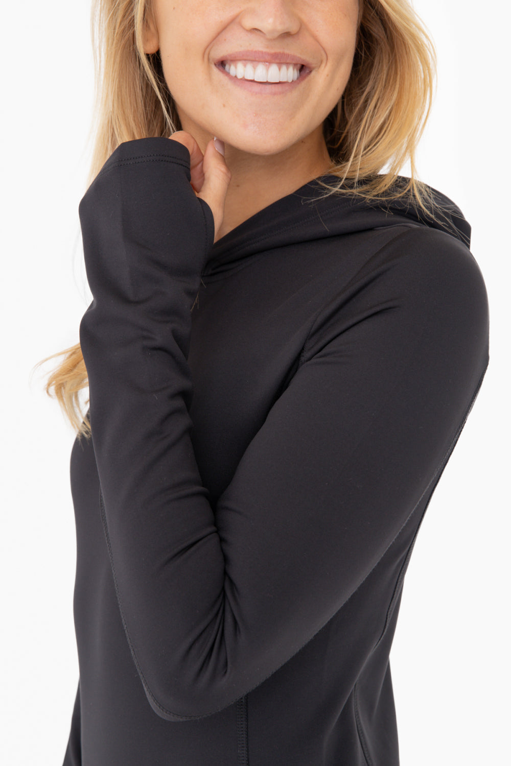 Sweat à capuche de sport en maille brossée et coupe ajustée 