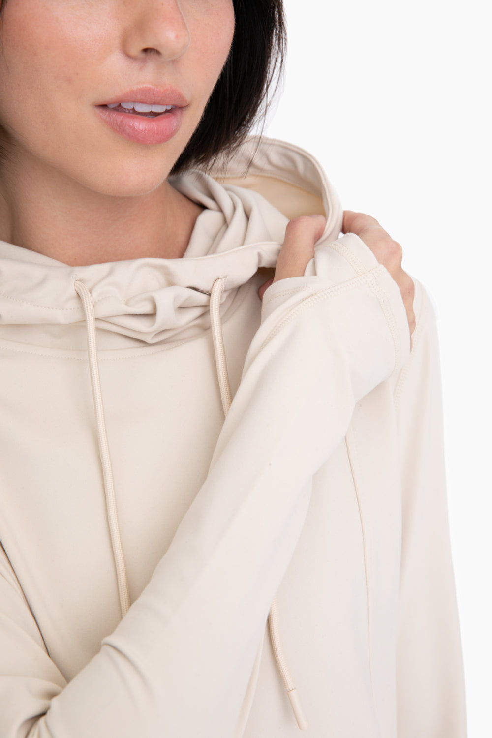 Sweat à capuche actif à passe-pouce carré