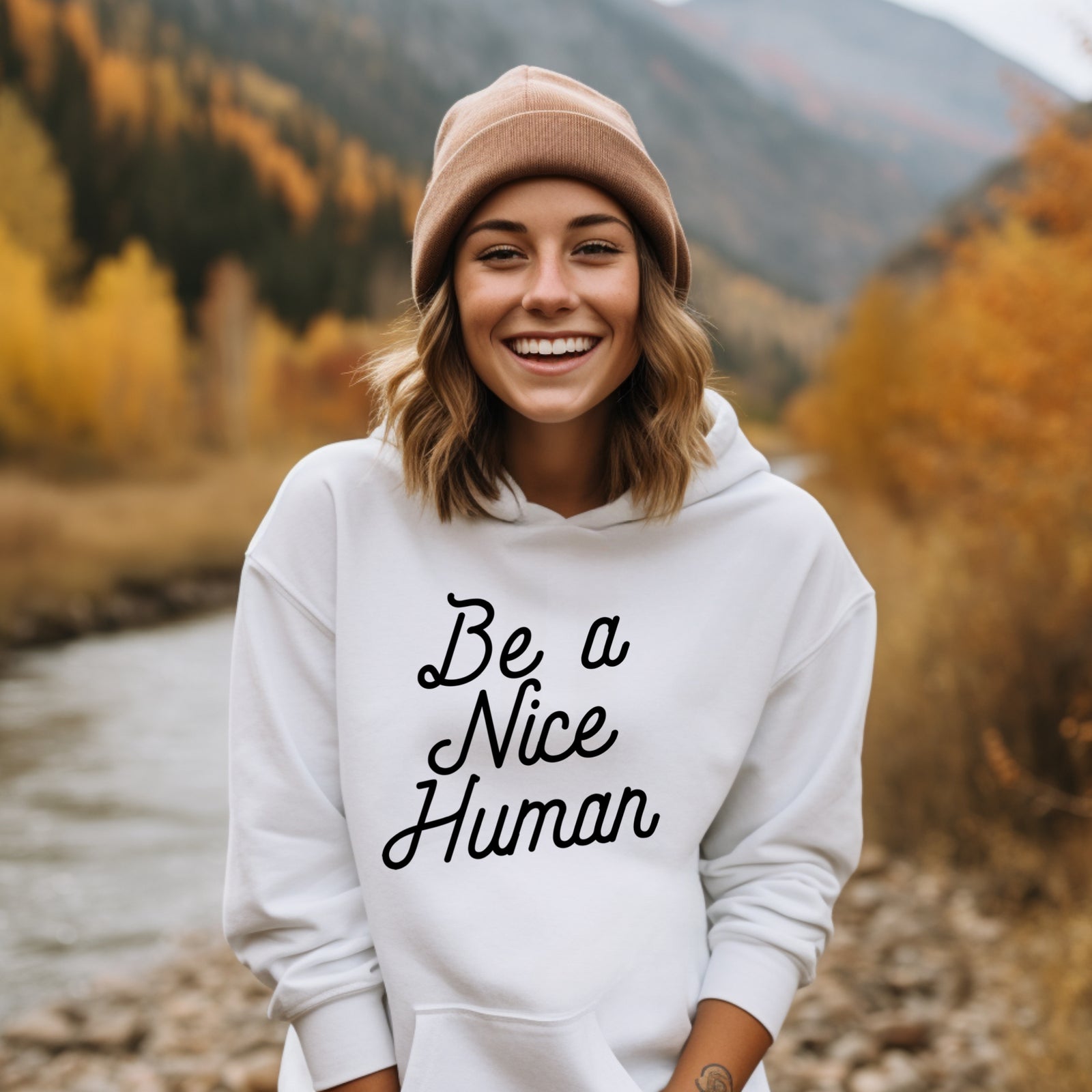 Sois un humain gentil à capuche 
