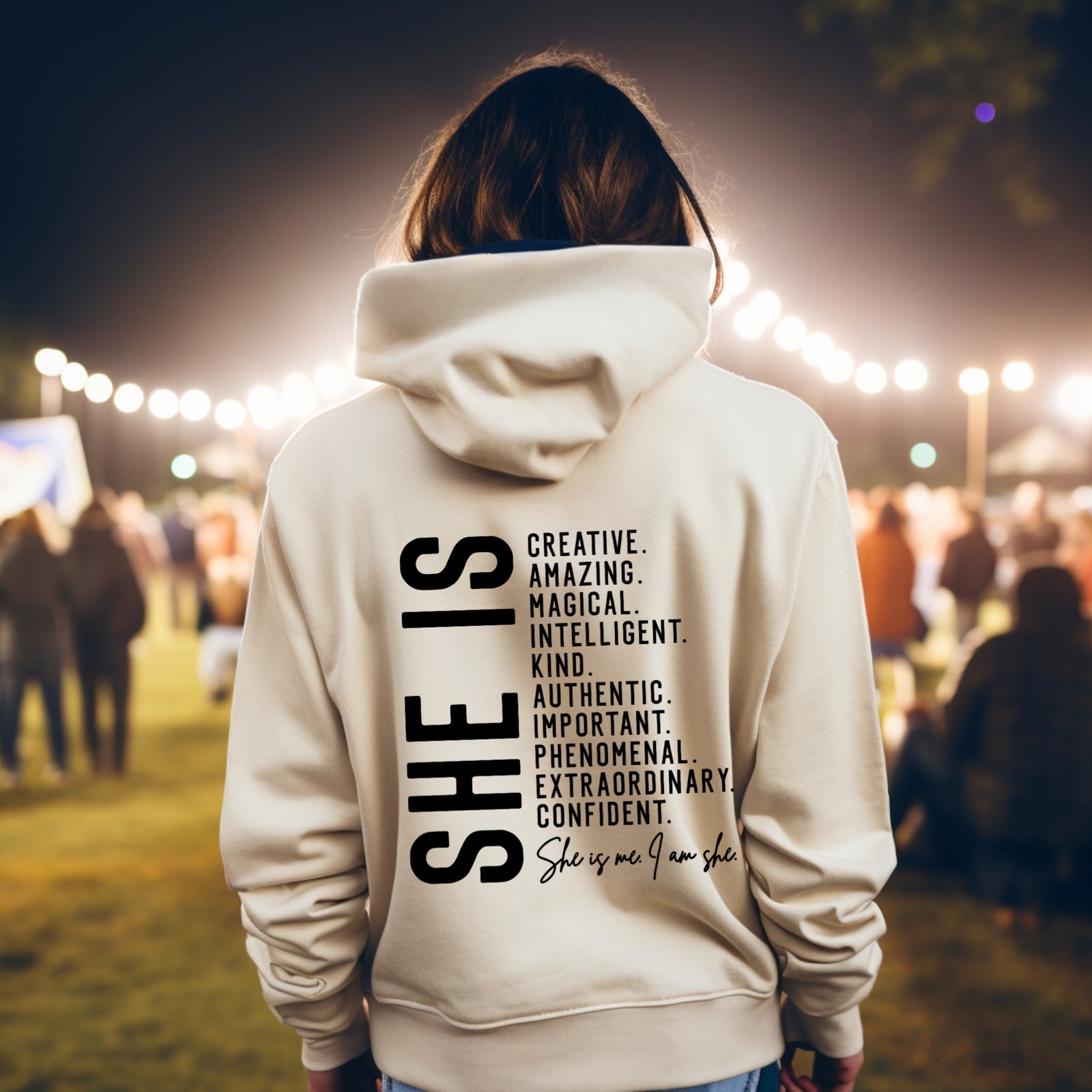 Elle est Hoodie 