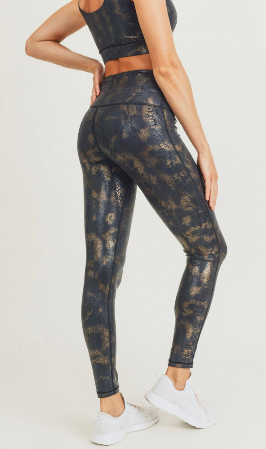 Ensemble de vêtements de sport à feuille d'or 